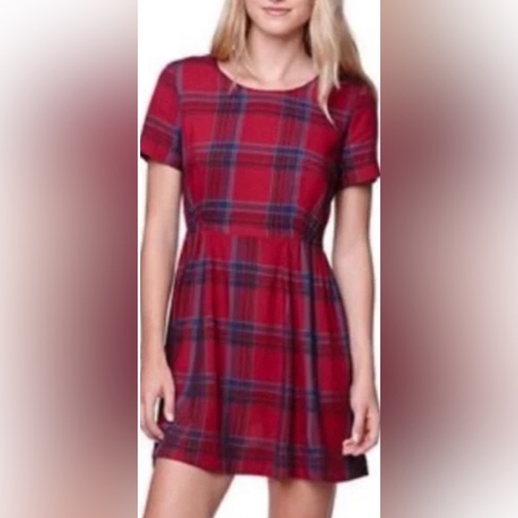 Volcom Dresses & Skirts - Volcom EUC Red Plaid Skater Minidress Size Small. LIKE NEW!